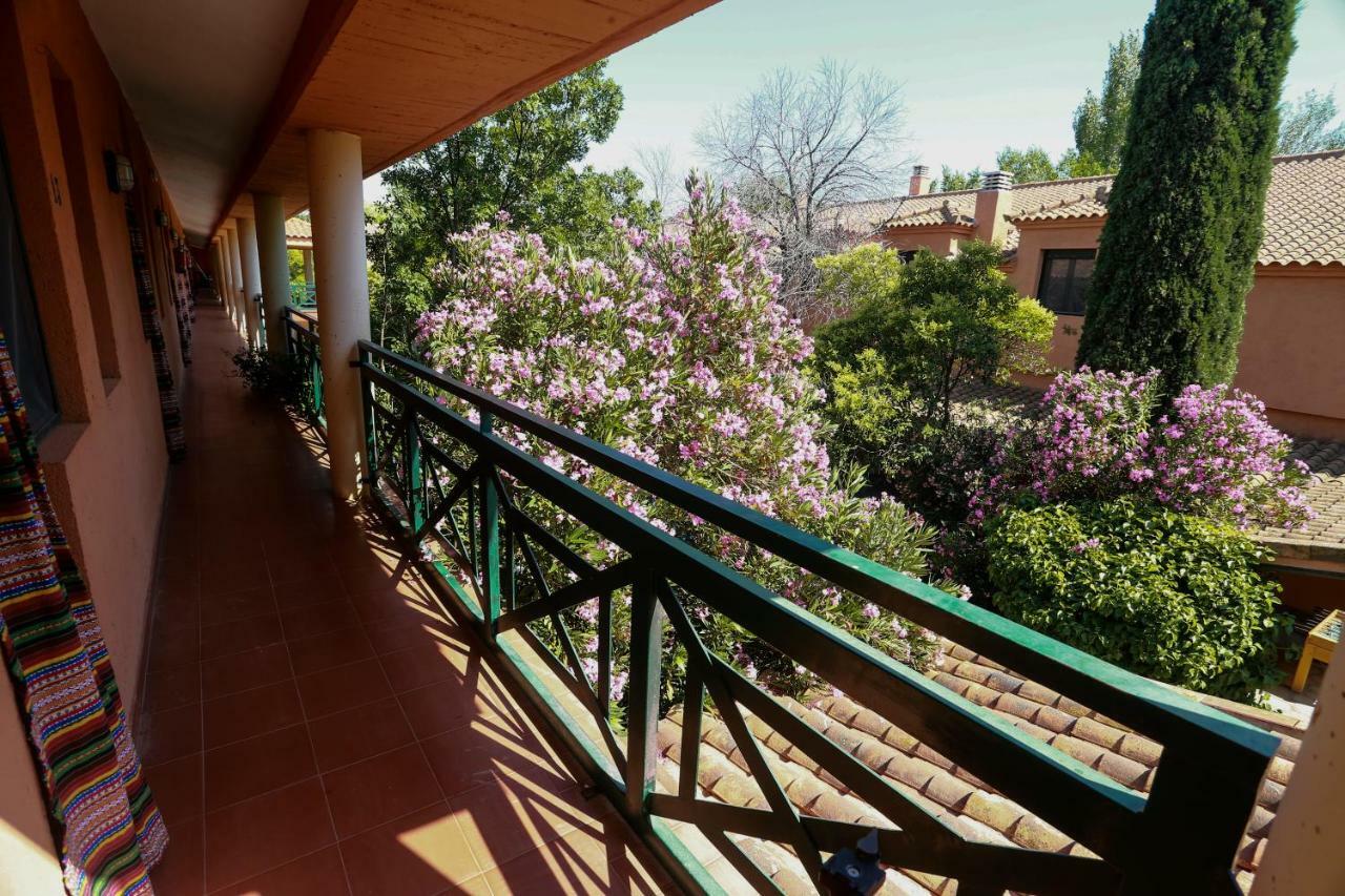 Hostel Layos, Toledo ภายนอก รูปภาพ