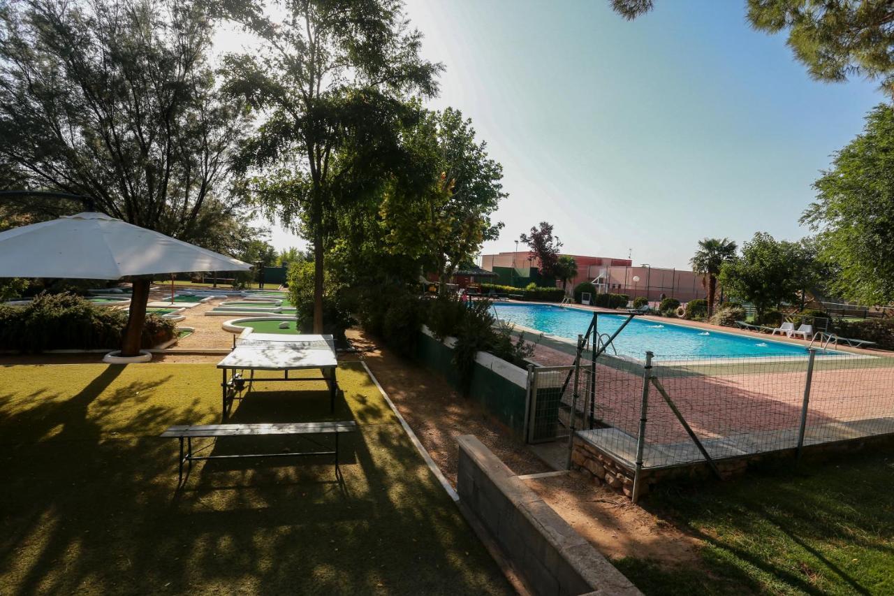 Hostel Layos, Toledo ภายนอก รูปภาพ